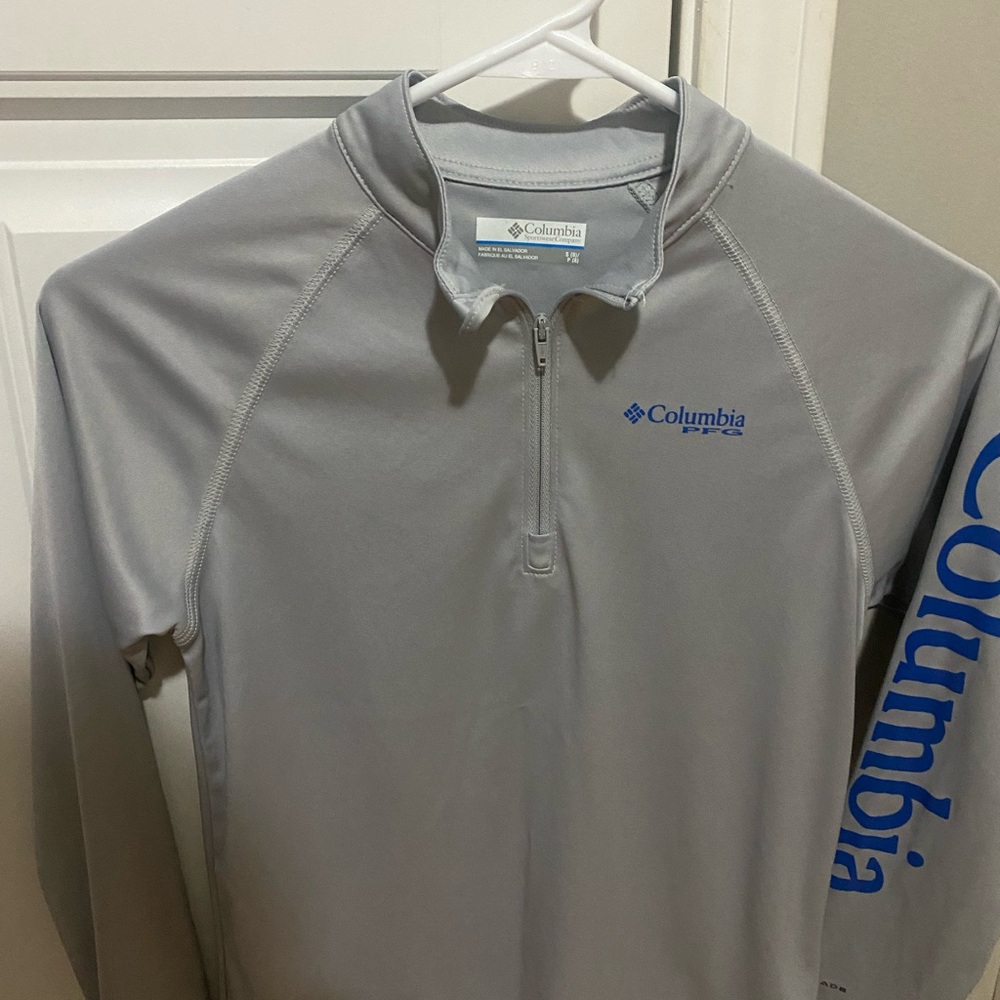 Columbia Gray Long Sleeve Quarter Zip Shirt